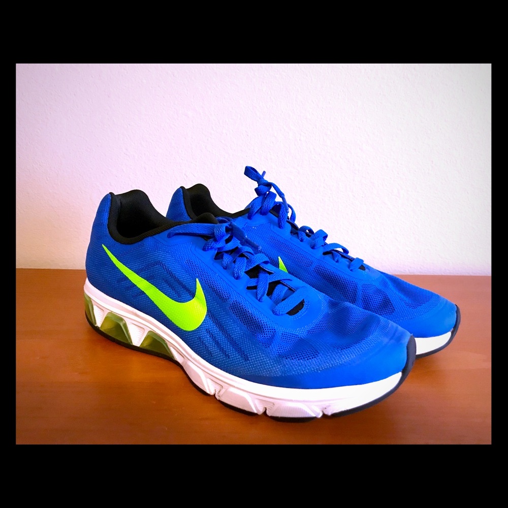 NIKE Men’s Tennis Shoes - Size 11.5